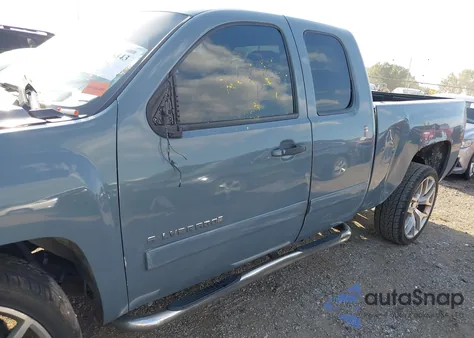 2007 Chevrolet Silverado C1500 из США, поврежденный, VIN 1GCEC19C17Z577660